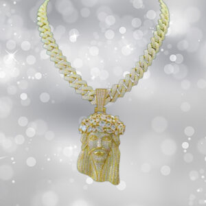 18Kt Gold Plate Thick Chain and Pendant